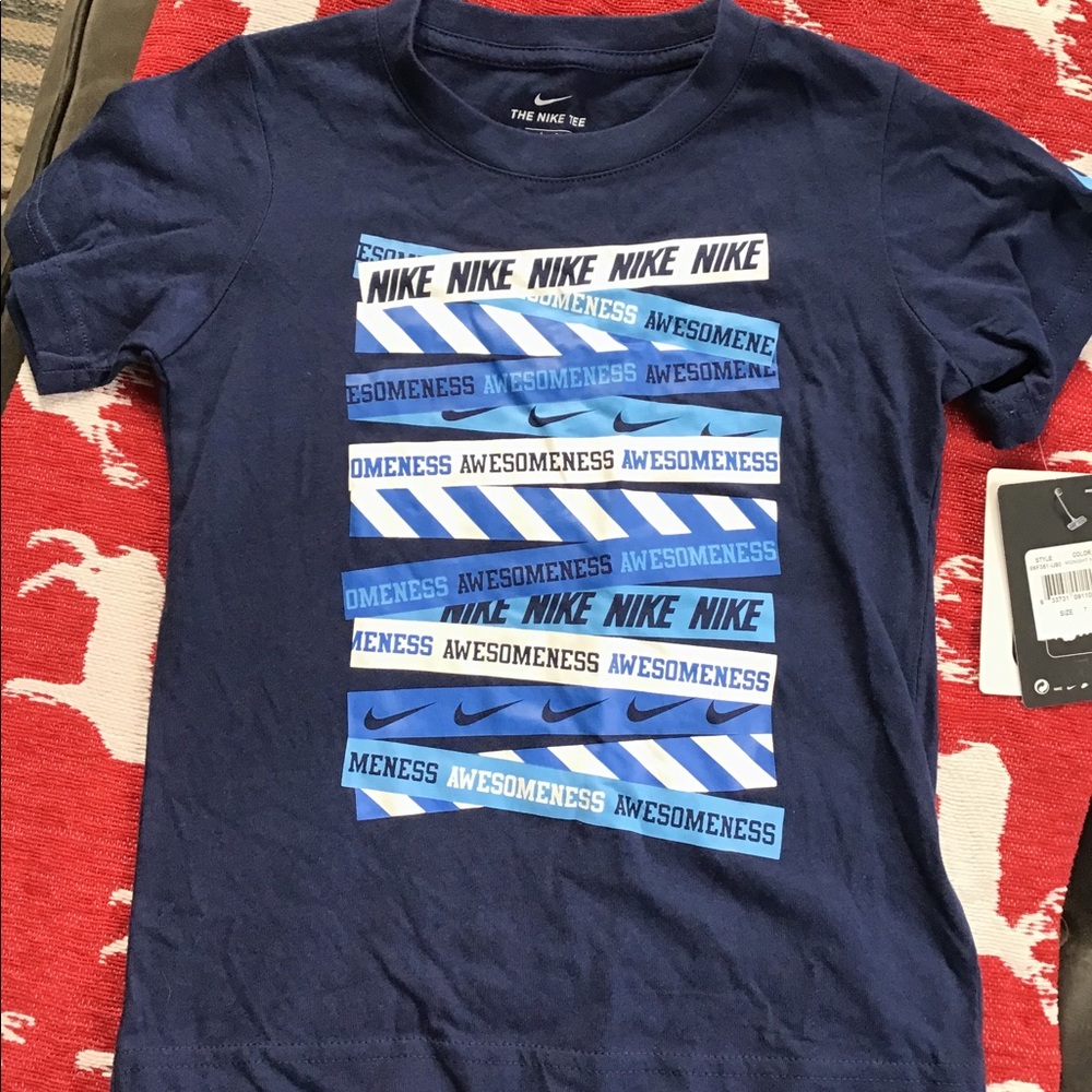 Kids Nike T-shirt